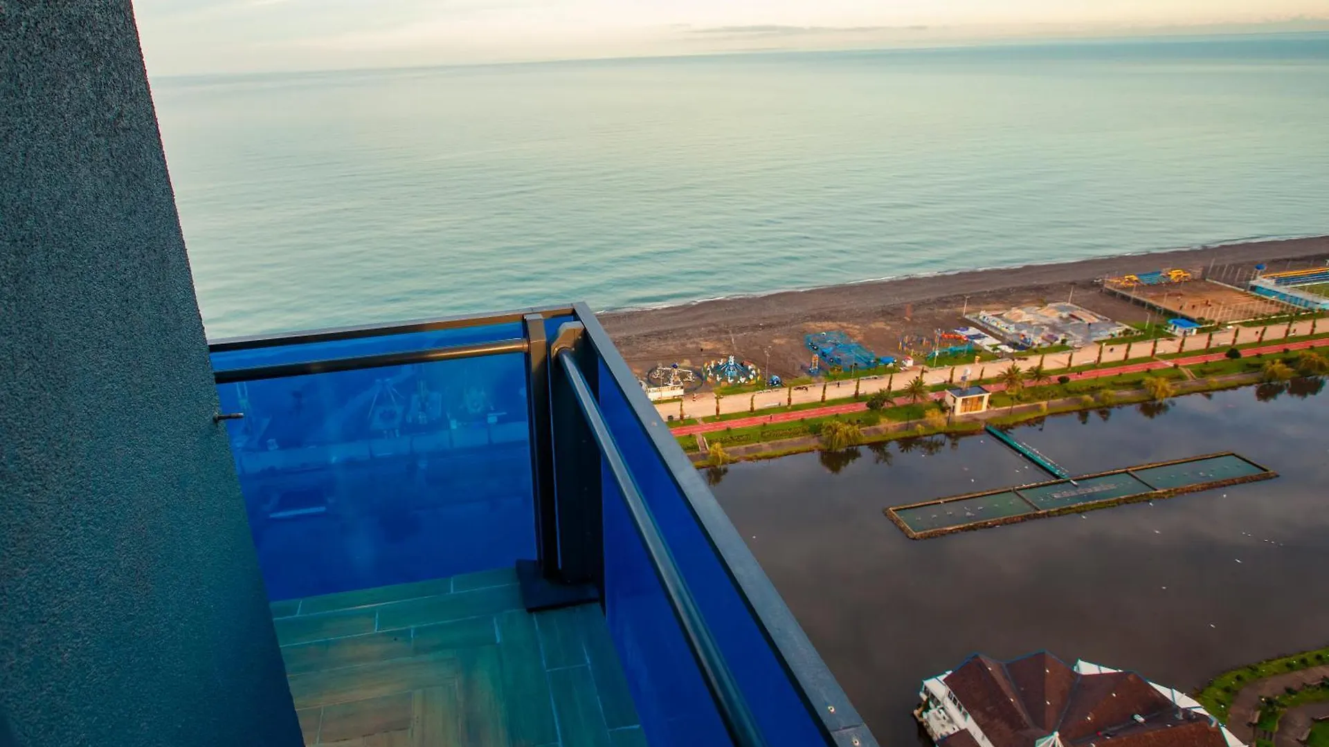 ***** Aparthotel Panorama Batumi Beach Resort Georgia